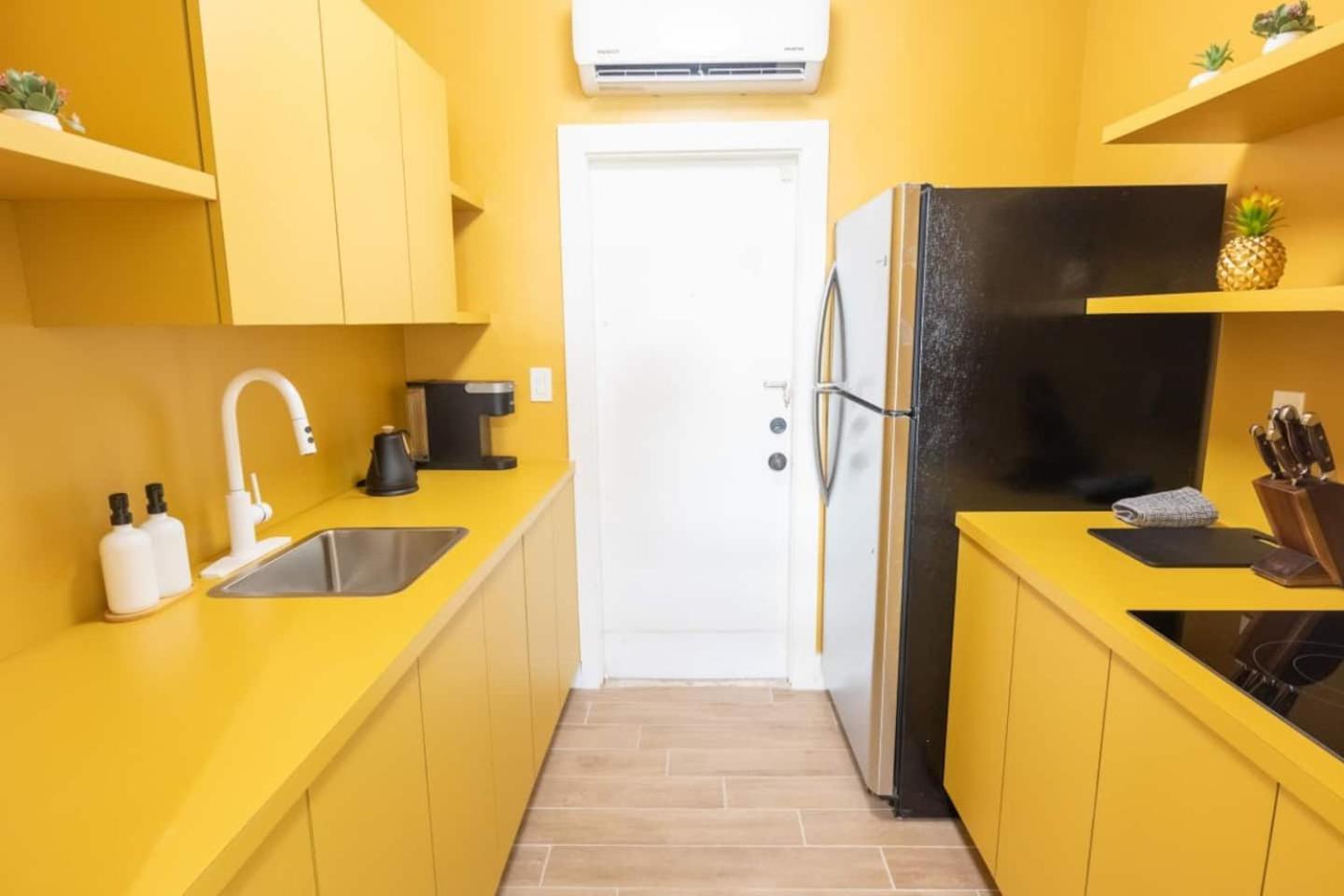 Stylish 2Bed Apartment El Portal Miami Exterior photo