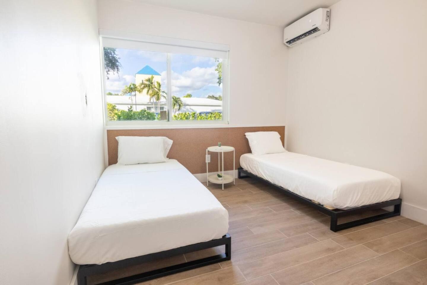 Stylish 2Bed Apartment El Portal Miami Exterior photo