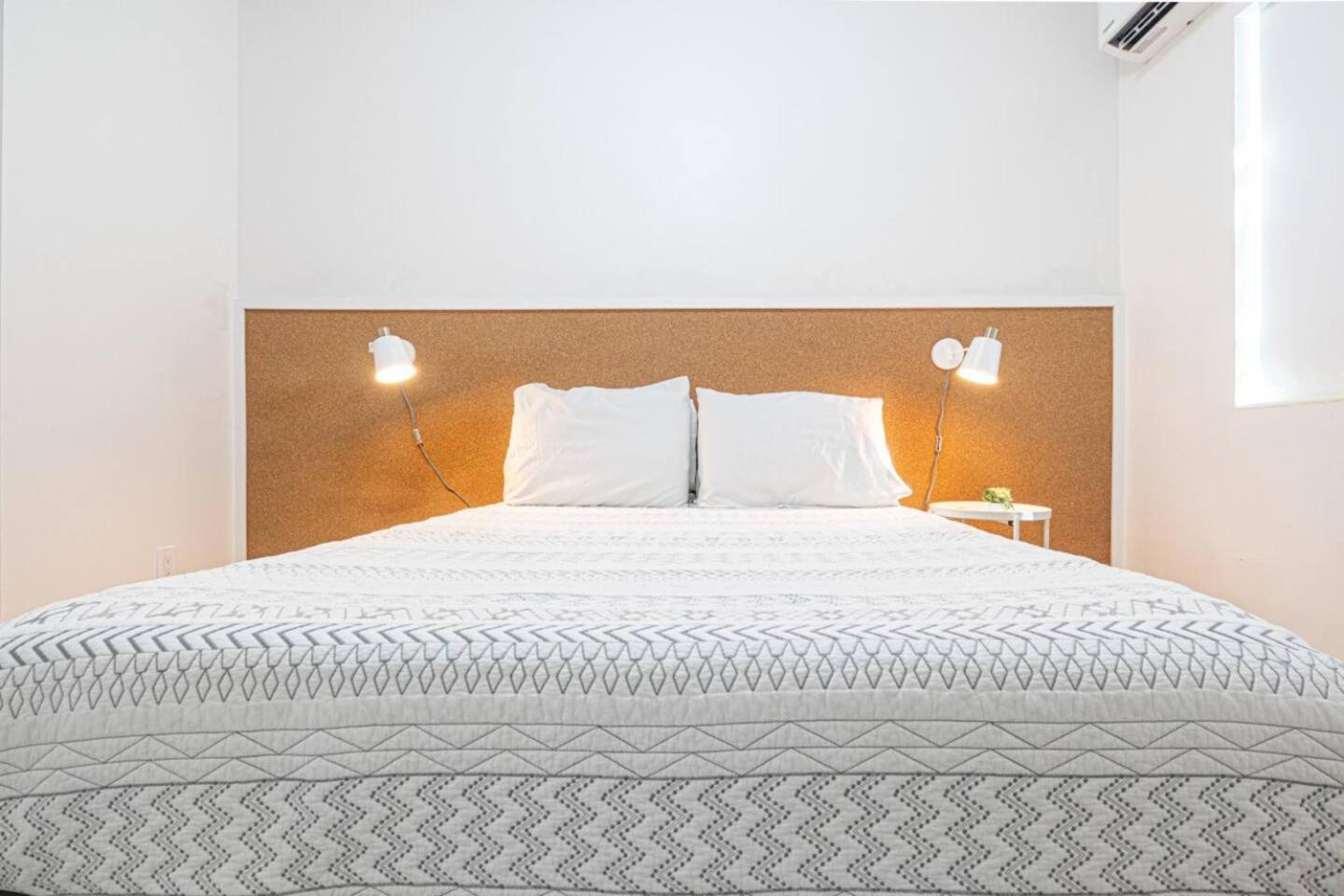Stylish 2Bed Apartment El Portal Miami Exterior photo