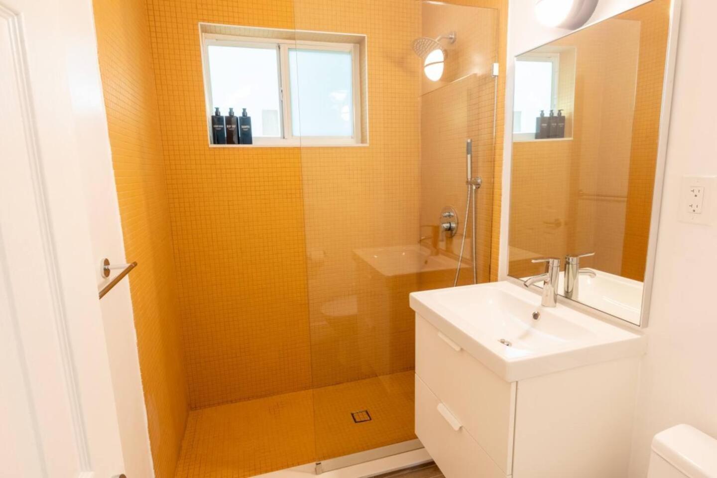 Stylish 2Bed Apartment El Portal Miami Exterior photo