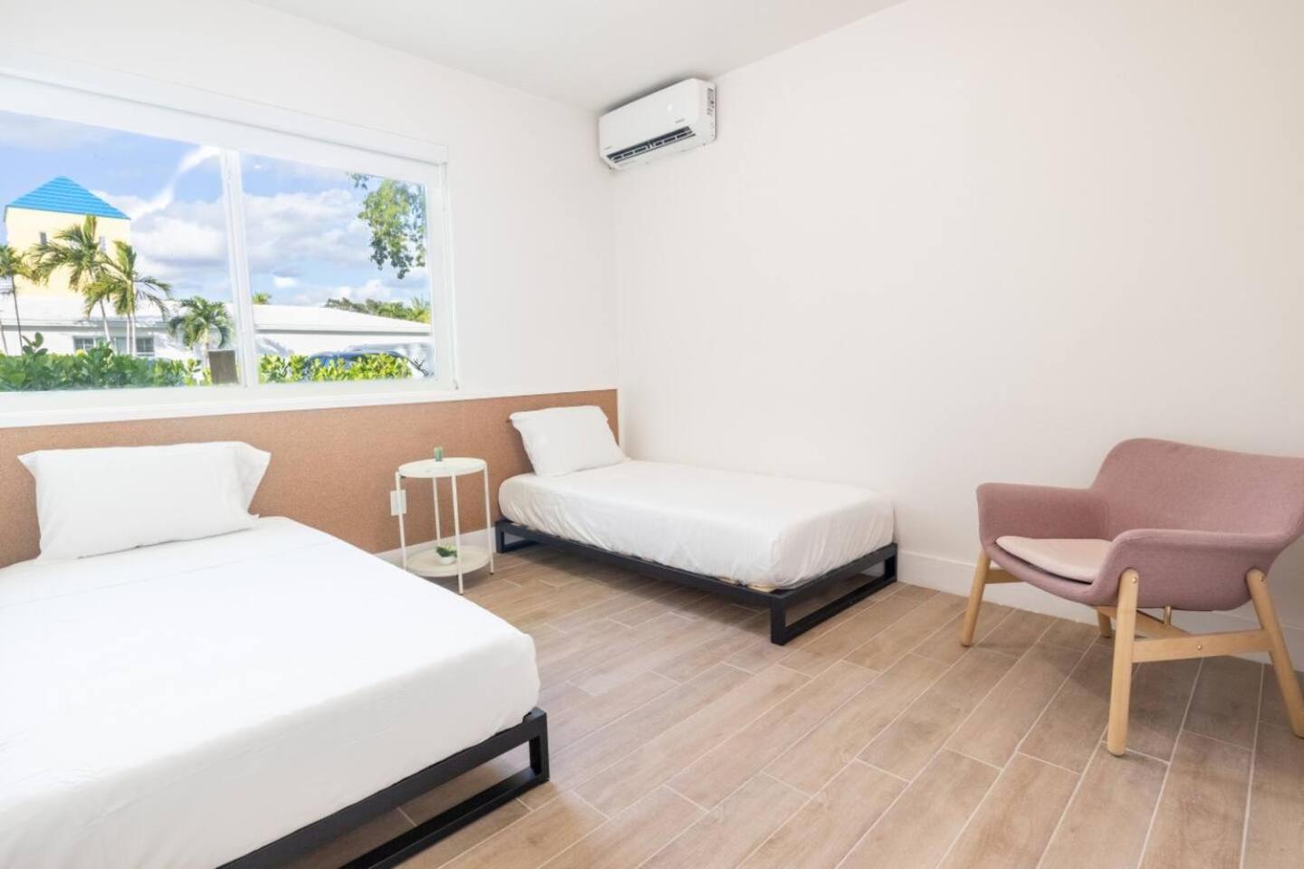 Stylish 2Bed Apartment El Portal Miami Exterior photo