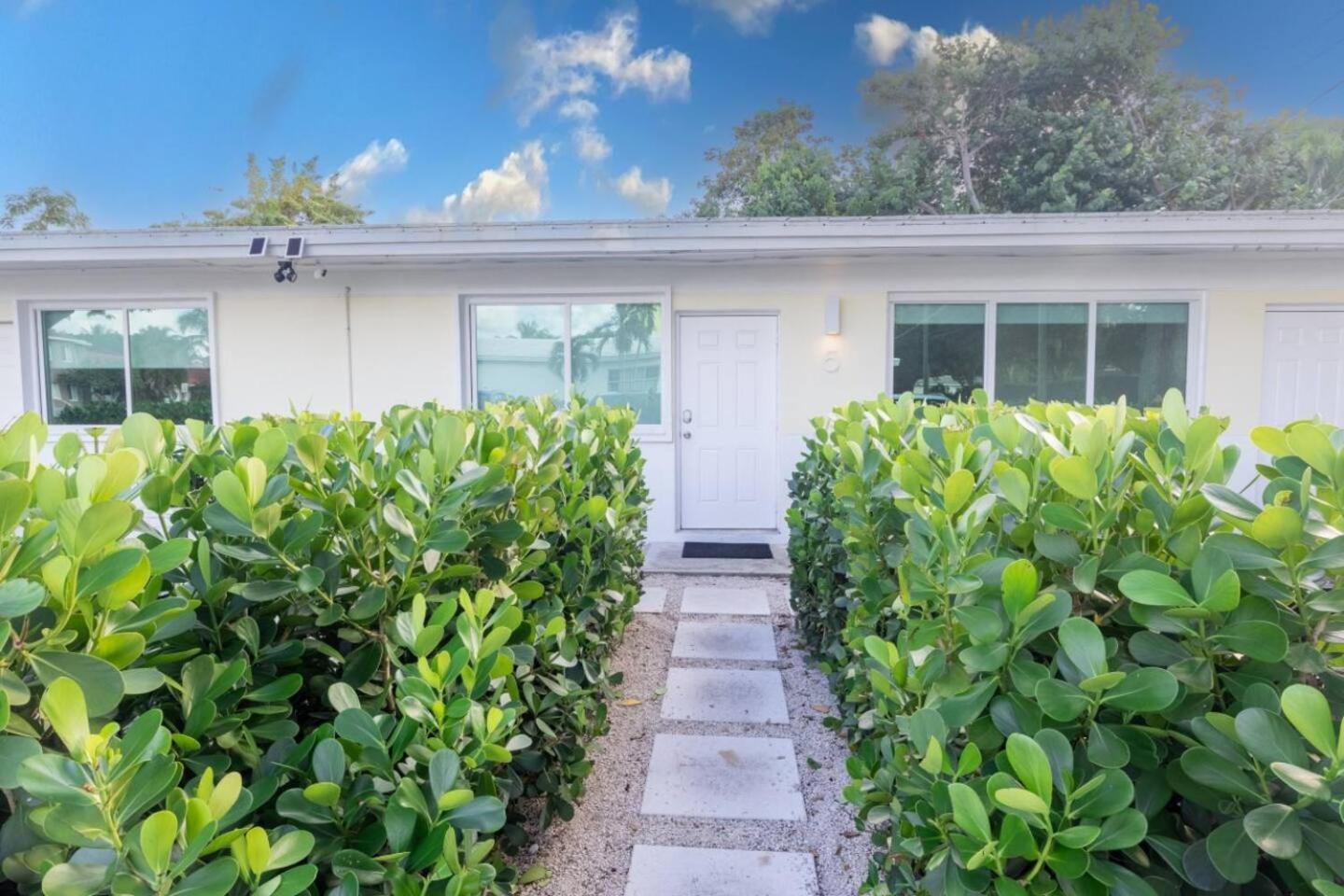 Stylish 2Bed Apartment El Portal Miami Exterior photo